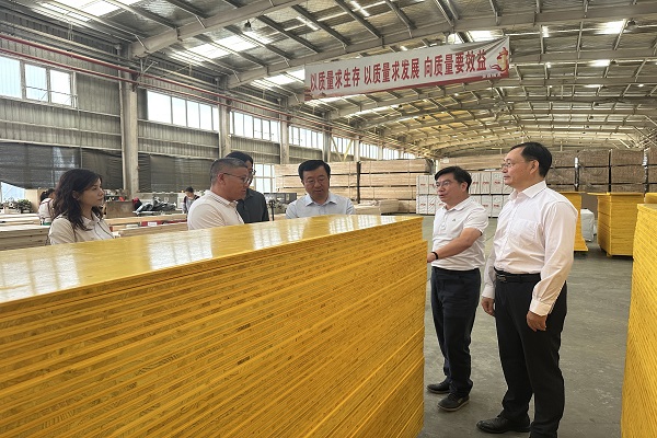 1759194576992269.jpg 亞森揭牌3.jpg