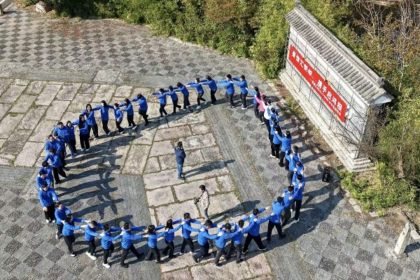 1764033170149922.jpg 2.jpg